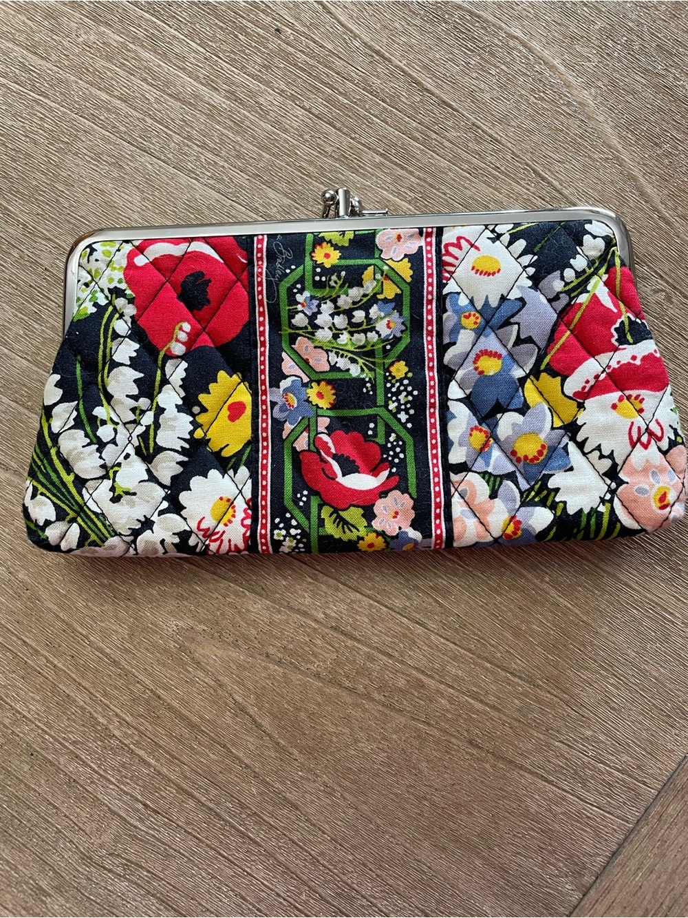 Vera Bradley Poppy Fields Floral Quilted Floral Clutch Wallet